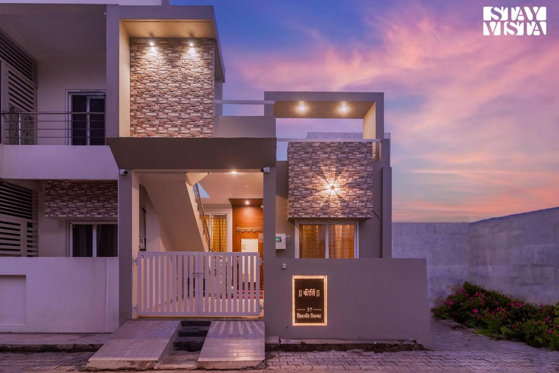 Stayvista'S Villa Orchid - 8 Min Away From Mahakaleshwar Ujjain Zewnętrze zdjęcie